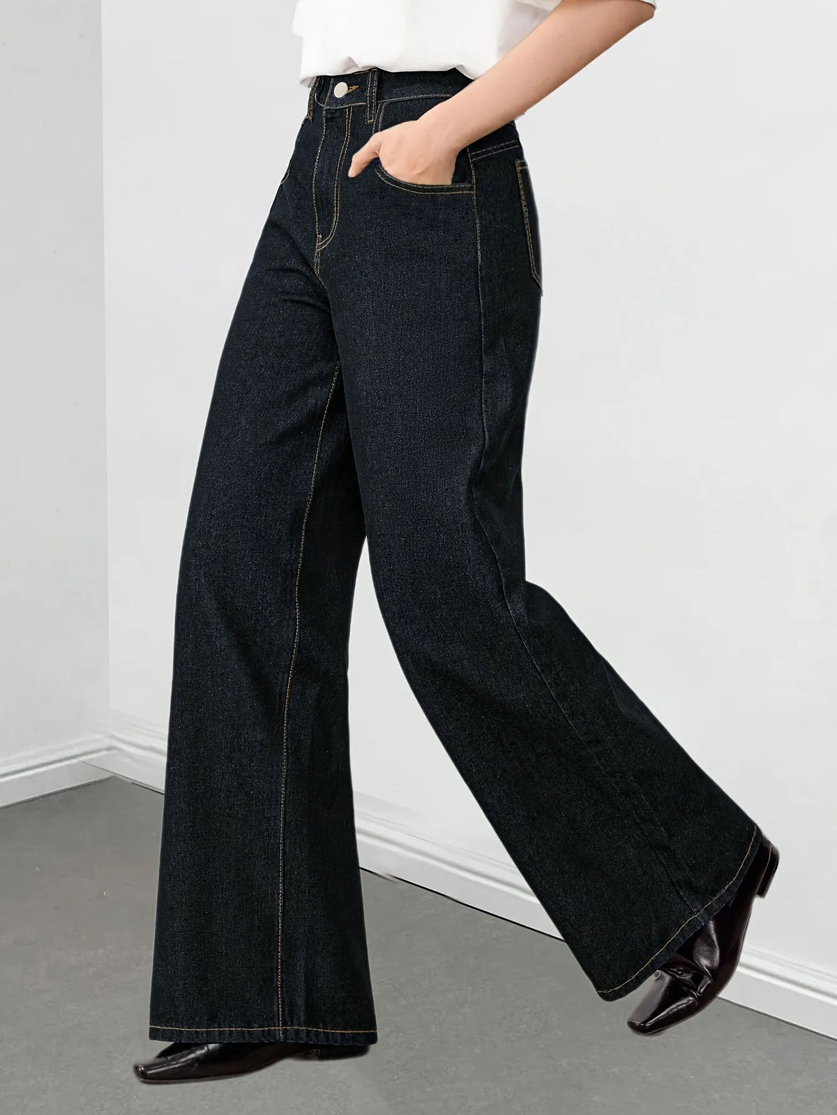High-Rise Wide-Leg Jeans